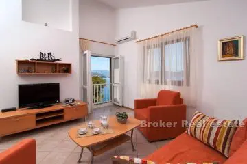 Apartment house near Trogir