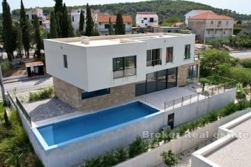 001-5030-30d-Ciovo-newly-built-villa-with-pool-for-sale