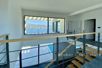Modern villa with panoramic sea view
