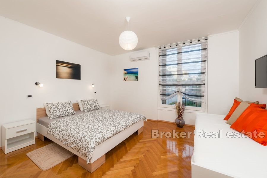 Trstenik, comfortable duplex apartment with terrace