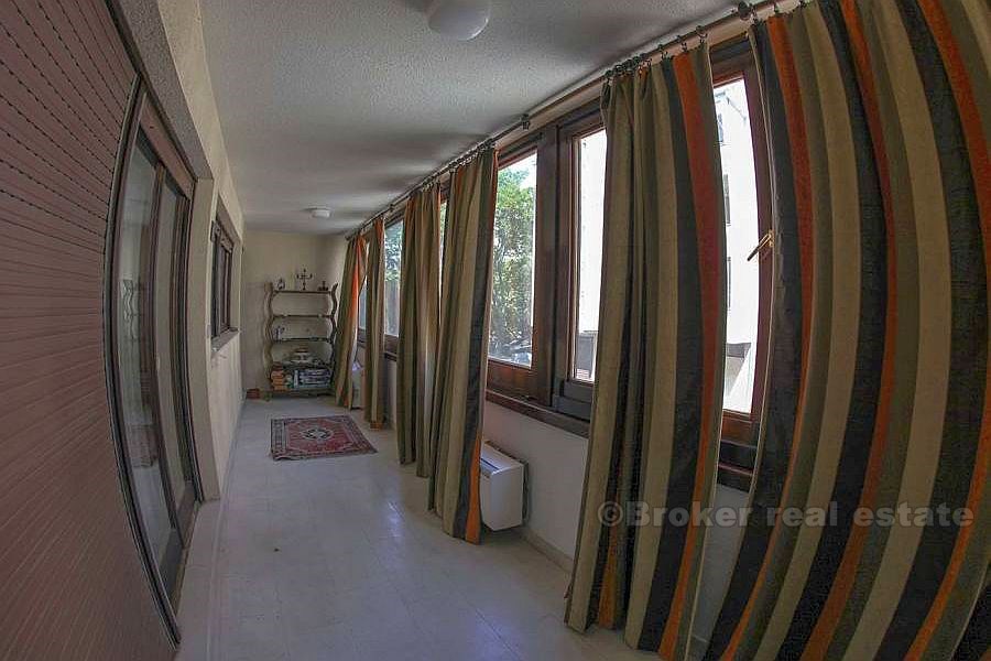 Spinut, Three-room apartment, for sale