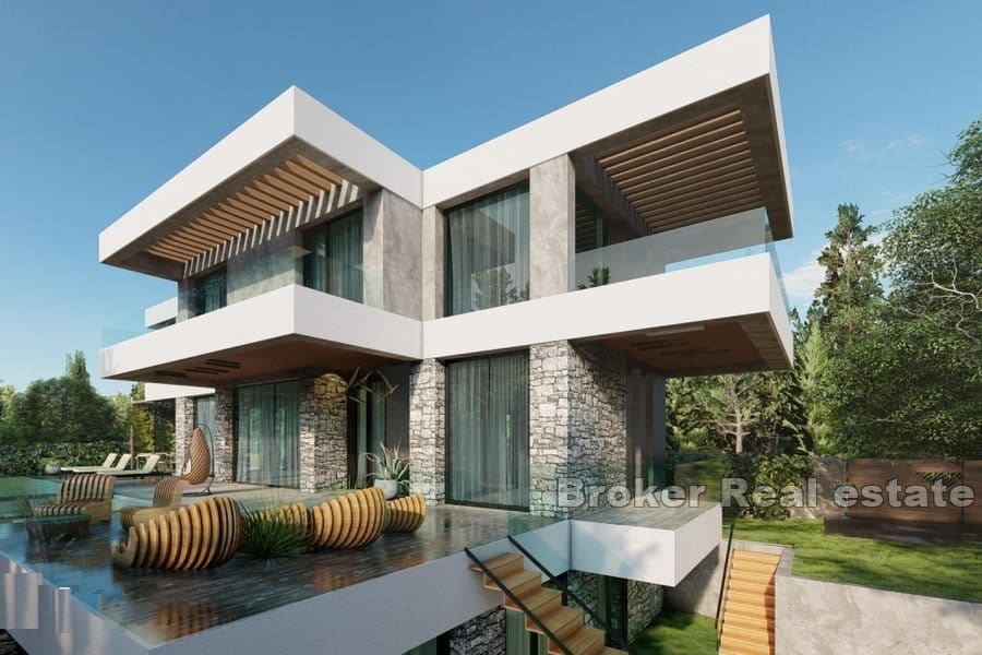 Byggetomt med et prosjekt av en villa med basseng