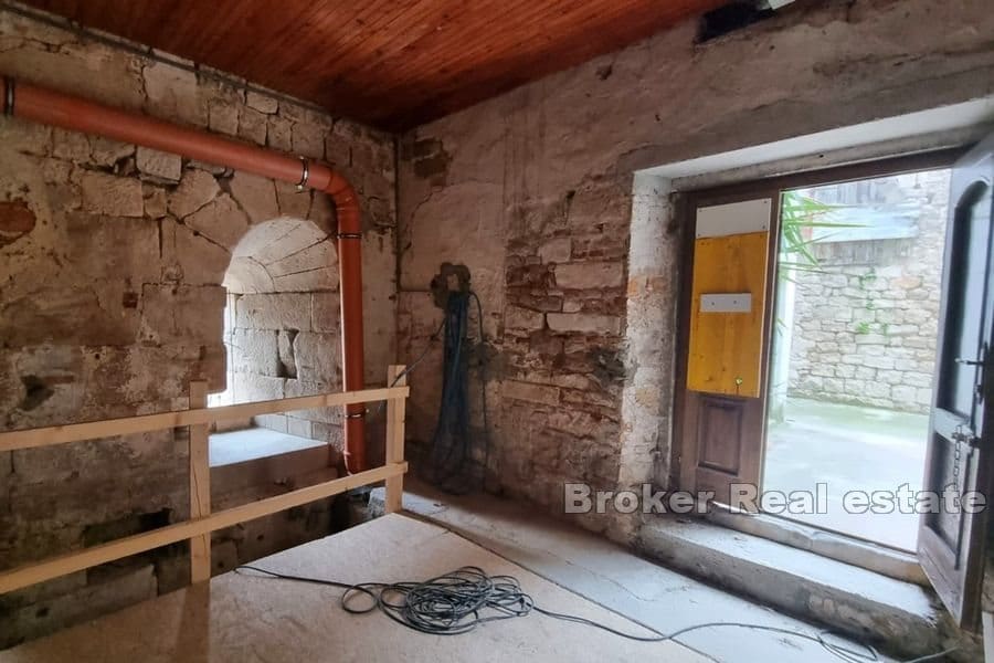 Commercial space in the heart of Diocletian's Palace