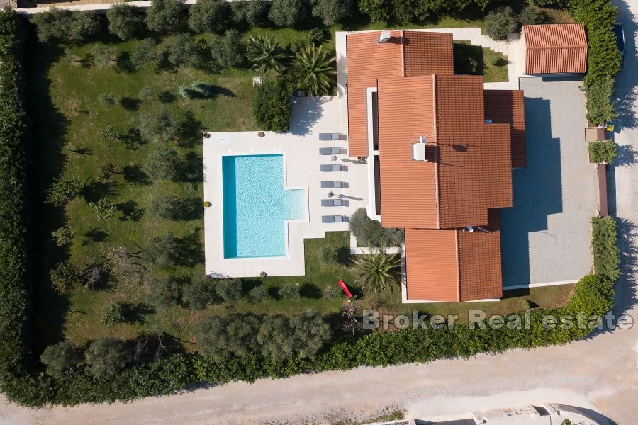 Moderne Villa mit Swimmingpool