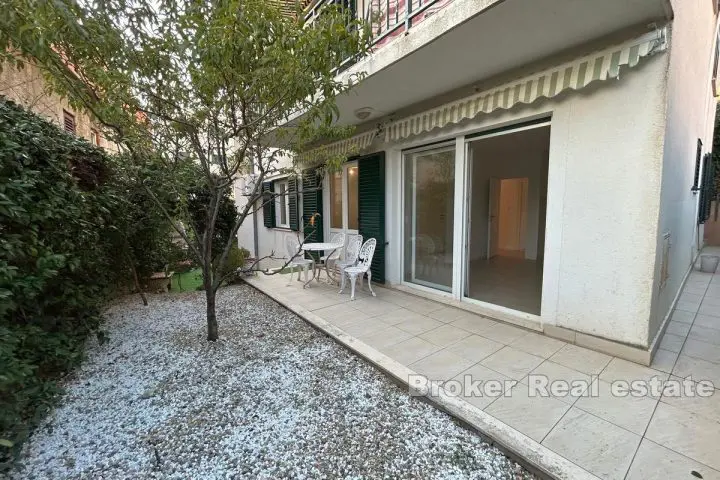 Apartment house near the sea