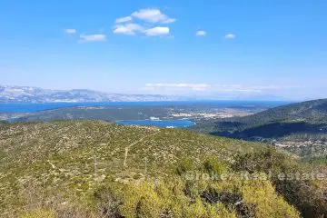 Građevno zemljište s pogledom na more