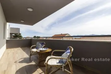 Spacieux penthouse avec vue sur la mer